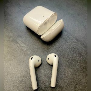 Apple Air Pods - 2nd Generation